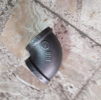 فلانشات ومستلزمات المواسير